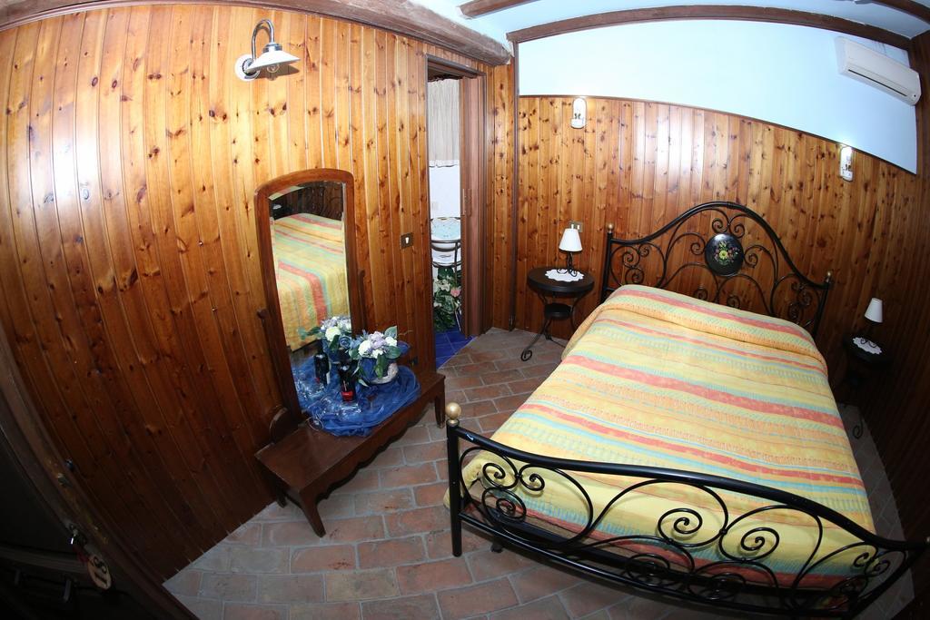 Agriturismo Monte Due Torri Genzano di Roma Extérieur photo