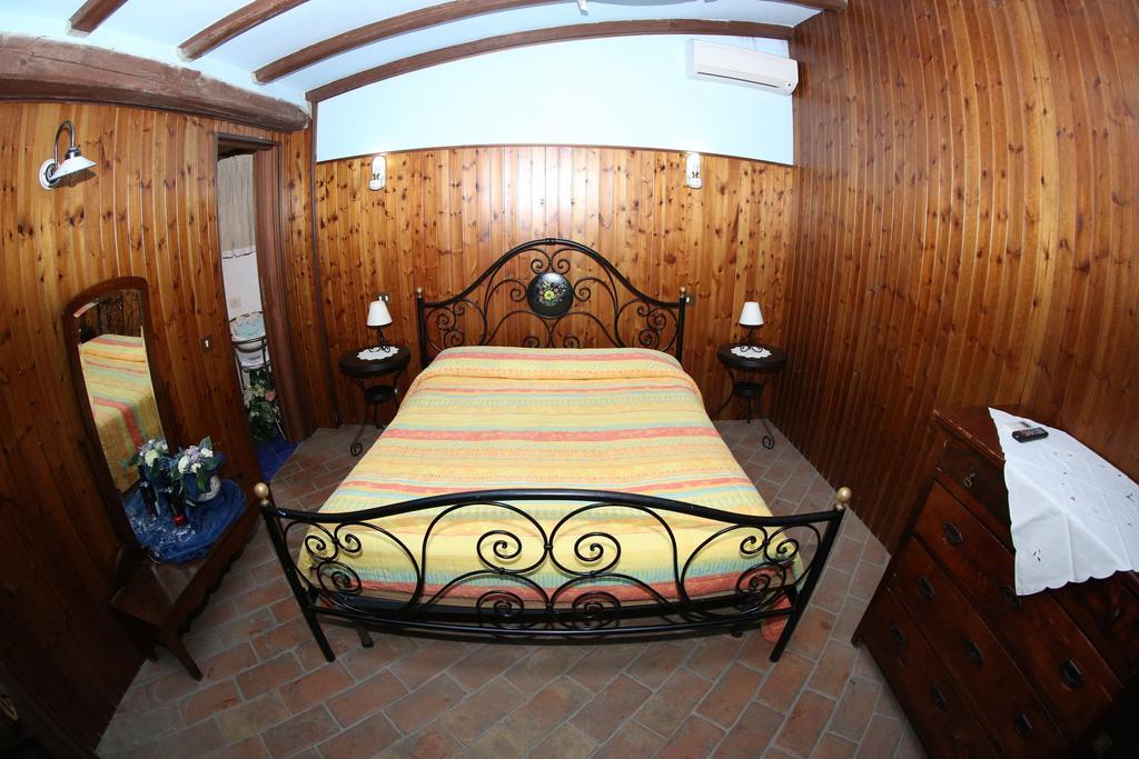 Agriturismo Monte Due Torri Genzano di Roma Extérieur photo