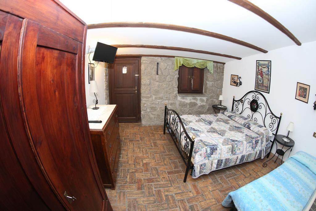 Agriturismo Monte Due Torri Genzano di Roma Extérieur photo