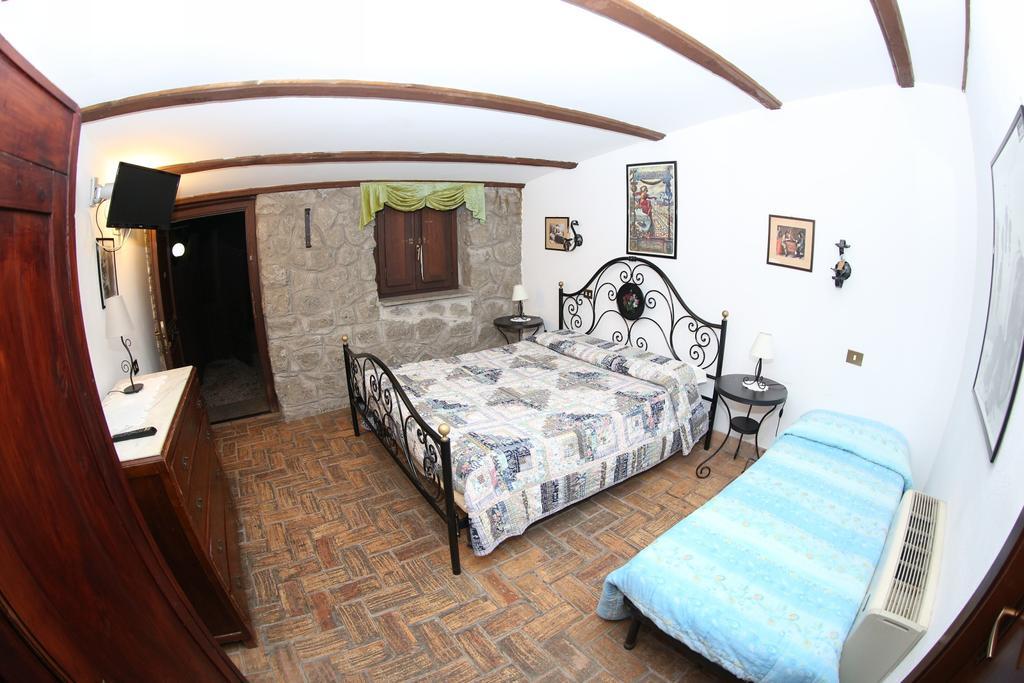Agriturismo Monte Due Torri Genzano di Roma Extérieur photo